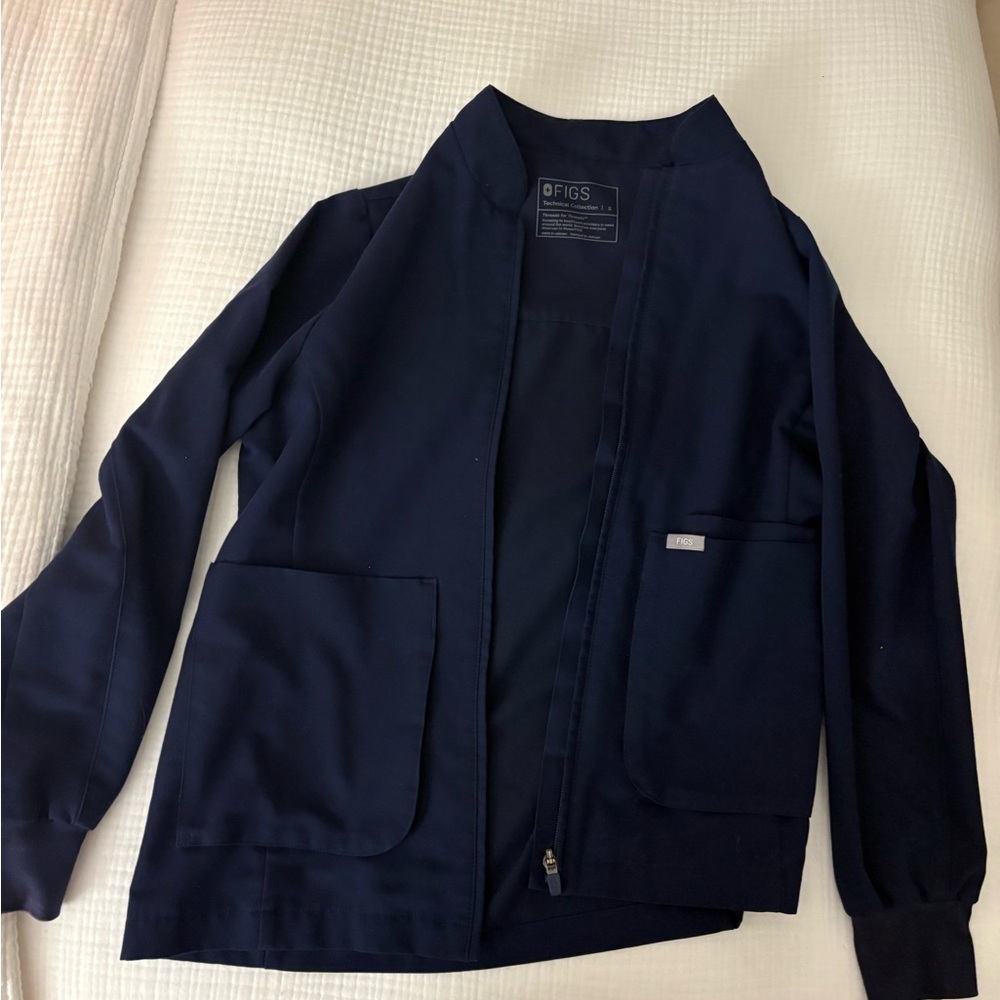 Figs Sebina Scrub Jacket in navy blue